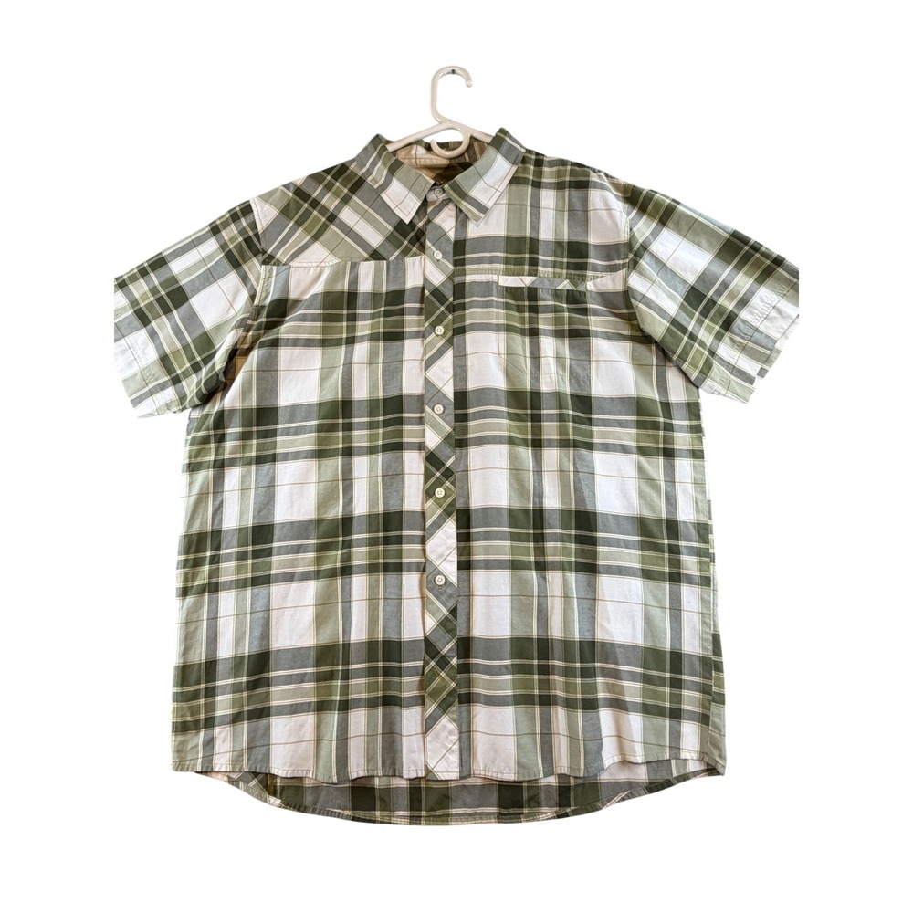 Under Armour AllSeasonGear Mens XXL Green Plaid Short Sleeve Button Down Shirt